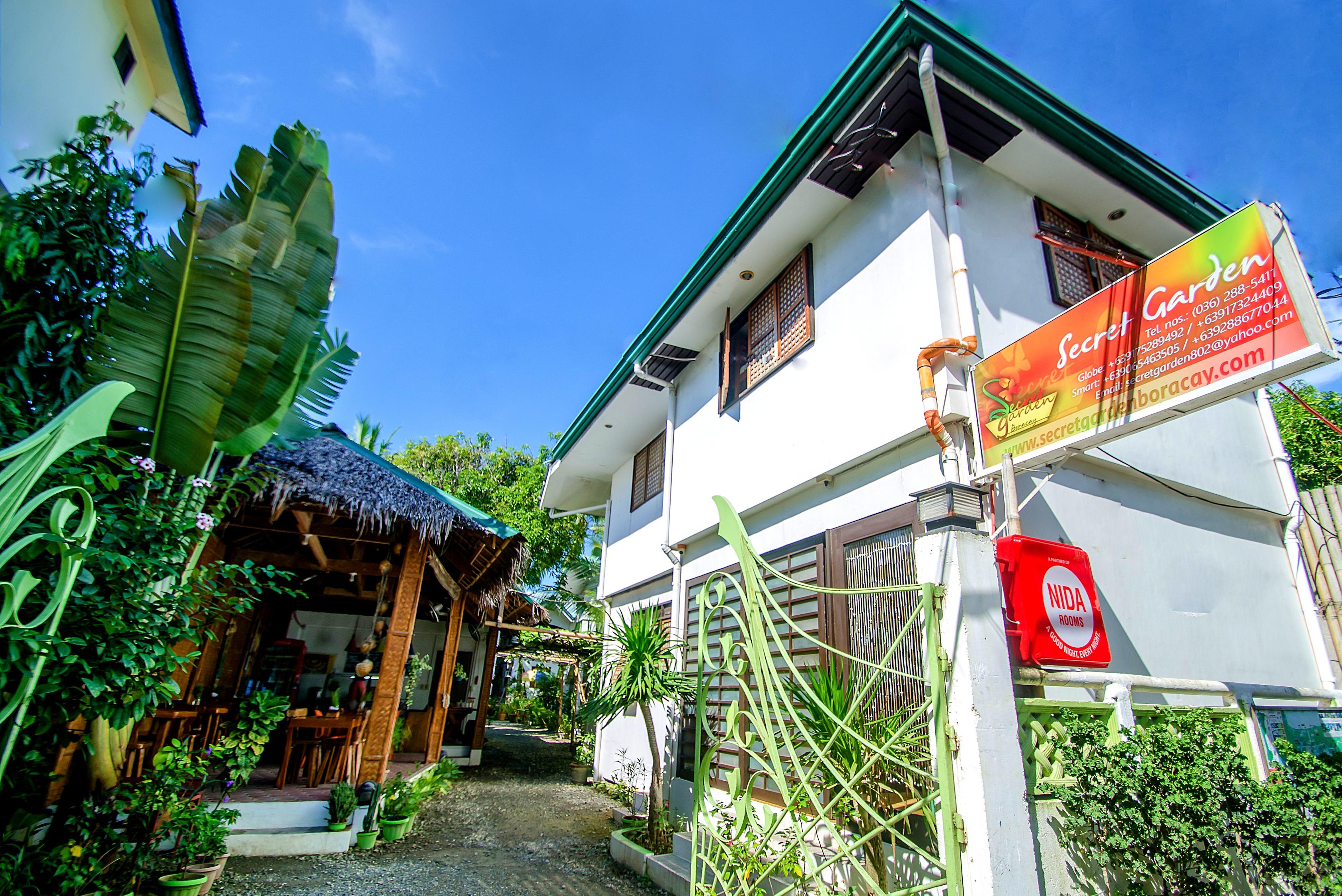 Reddoorz Plus @ Secret Garden Boracay Balabag  Luaran gambar