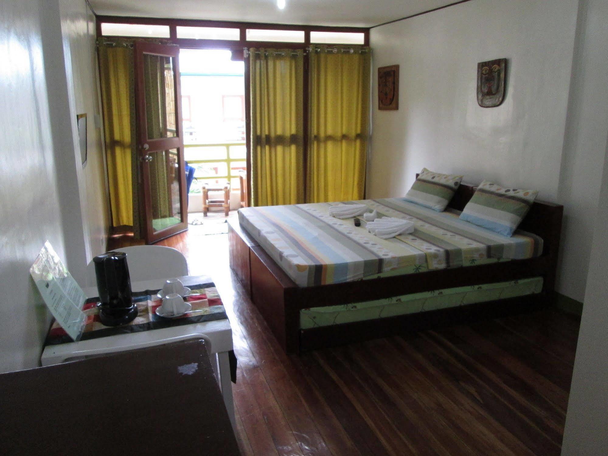 Reddoorz Plus @ Secret Garden Boracay Balabag  Luaran gambar